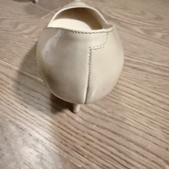 Jimmy Choo Nude Patent Leather Pointed Toe Pumps - Picture 13 of 16